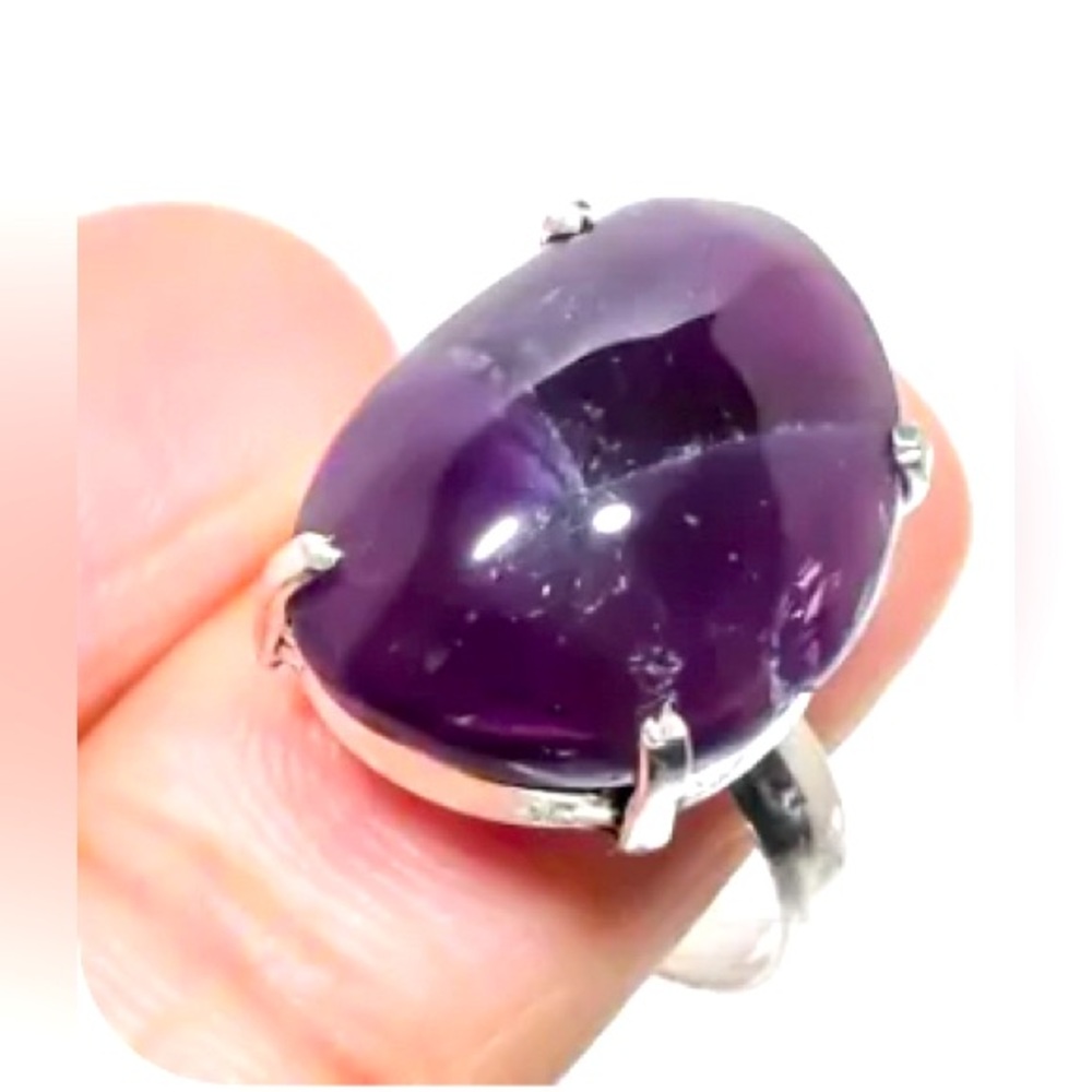 Amethyst Ring Jewerly  .925 Serling silver sz8
